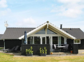 Lovely Holiday Home in Hadsund with Sauna